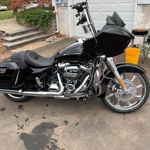 Meet your Posher, Dino